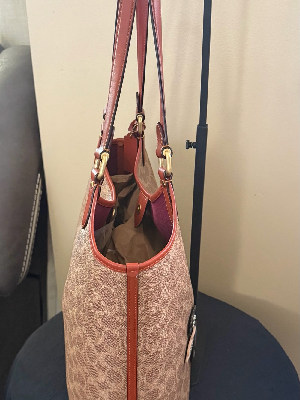 Coach Signature Canvas Floral Appliqué Tote in Brown/Rust - Picture 3 of 8
